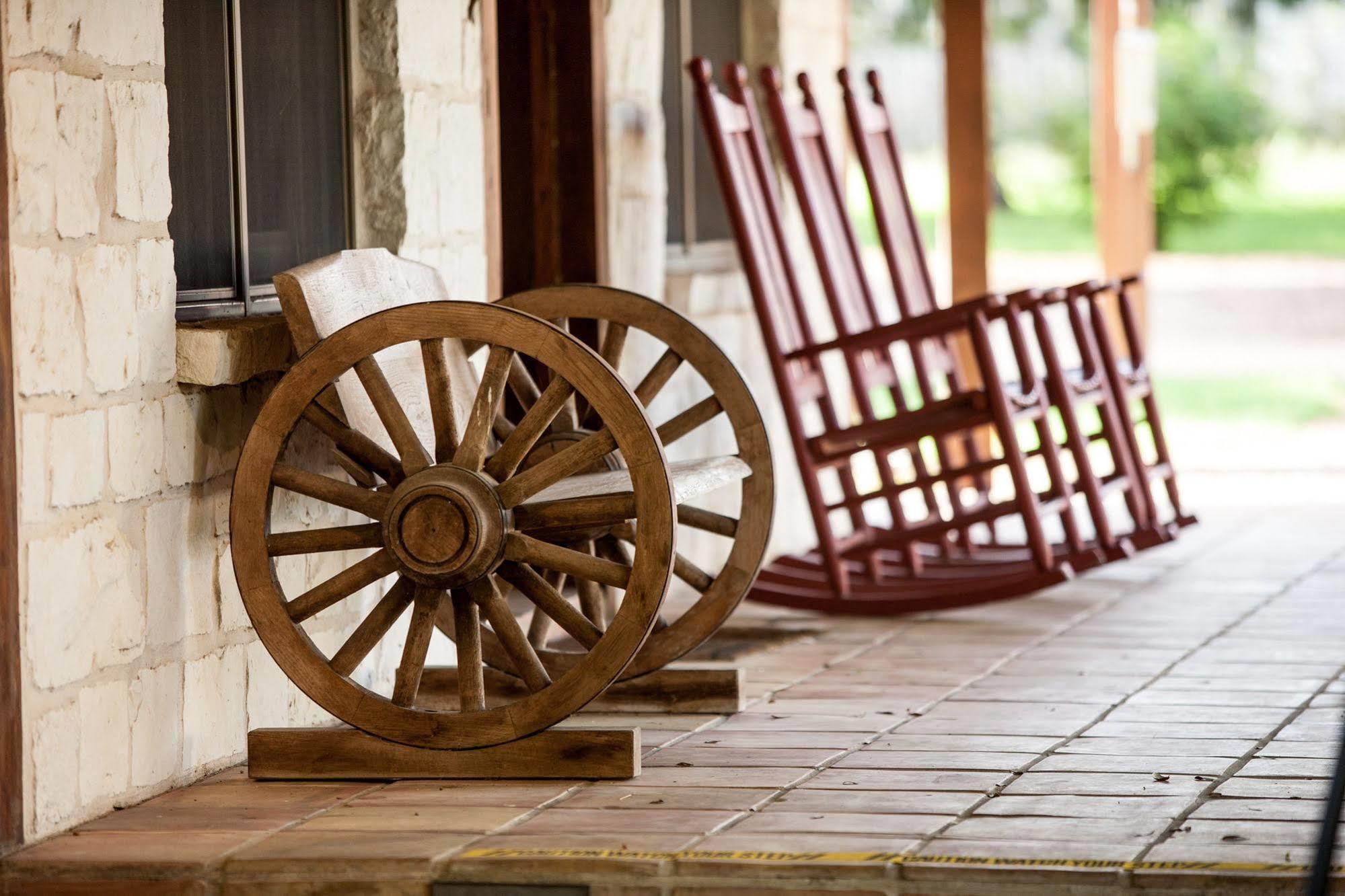 Gruene Cottages Нью Браунфелс Экстерьер фото